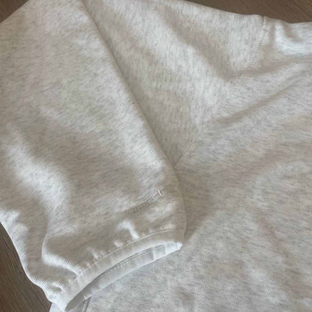 Nike Sweatshirt - Picture 2 of 4